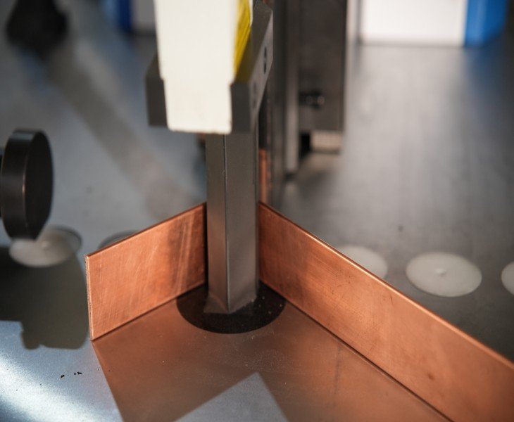 measuring the released angle of a copper busbar after CNC bending