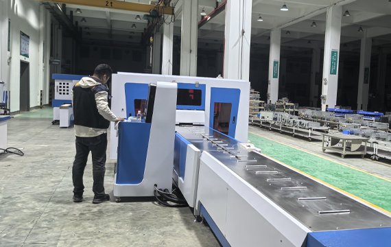 What Are The Main Types Of Busbar Cutting Machines?