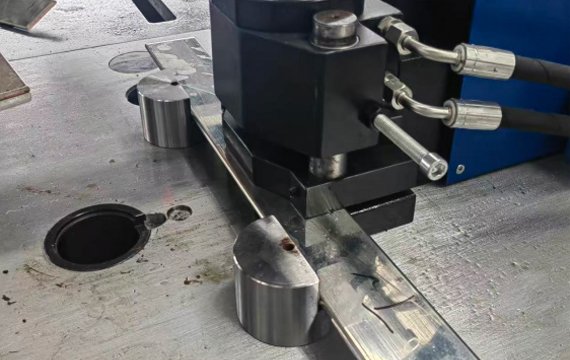 hydraulic busbar bending machine 